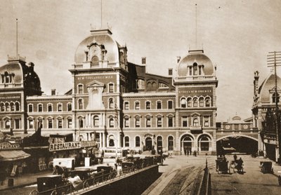 1887年ニューヨーク市パークアベニューの42丁目にあるグランドセントラル駅 作： American Photographer